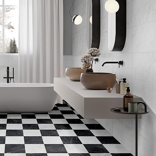 Carrara 30x30 og Nero Margunia 30x30