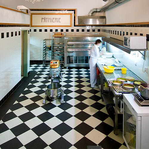 Scandic – slidstærke gulvfliser til erhverv