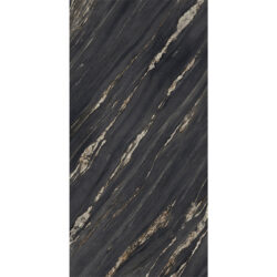 Tropical Black Storformatflise i sort onyxlook